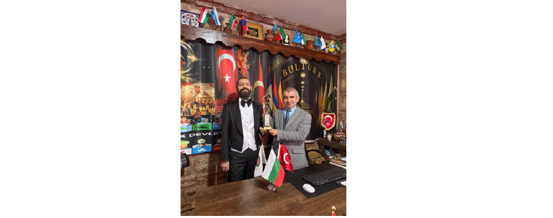 Dünyaca Ünlü Yazar Akif Manaf’a BULTÜRK Barış Ödülü 